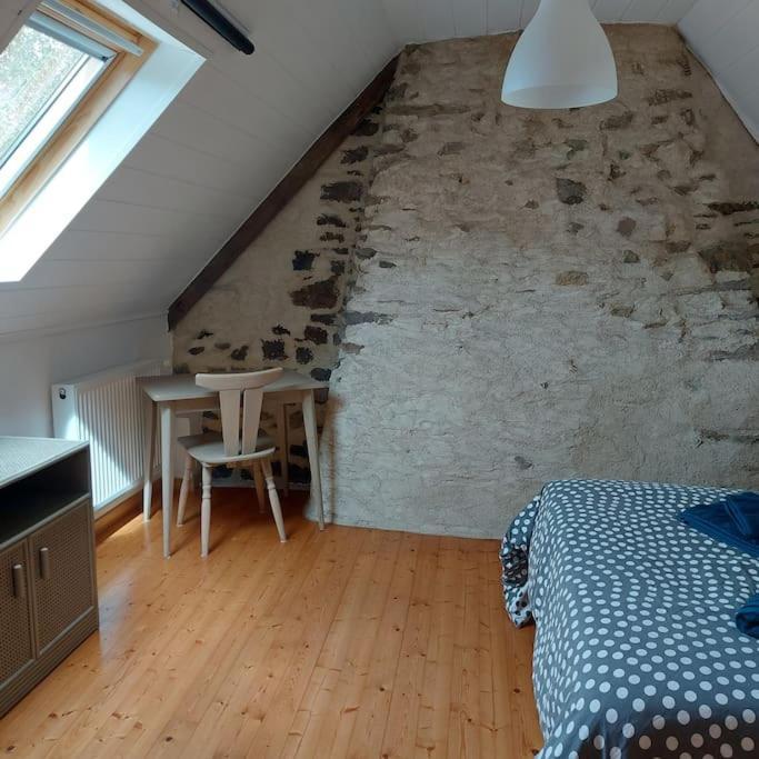 Penty Typique Kercab Dans Un Ancien Moulin Villa Plomodiern Luaran gambar